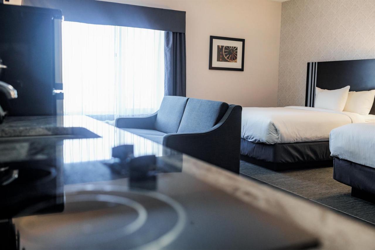 Park Inn By Radisson Edmonton Airport Ледук Экстерьер фото