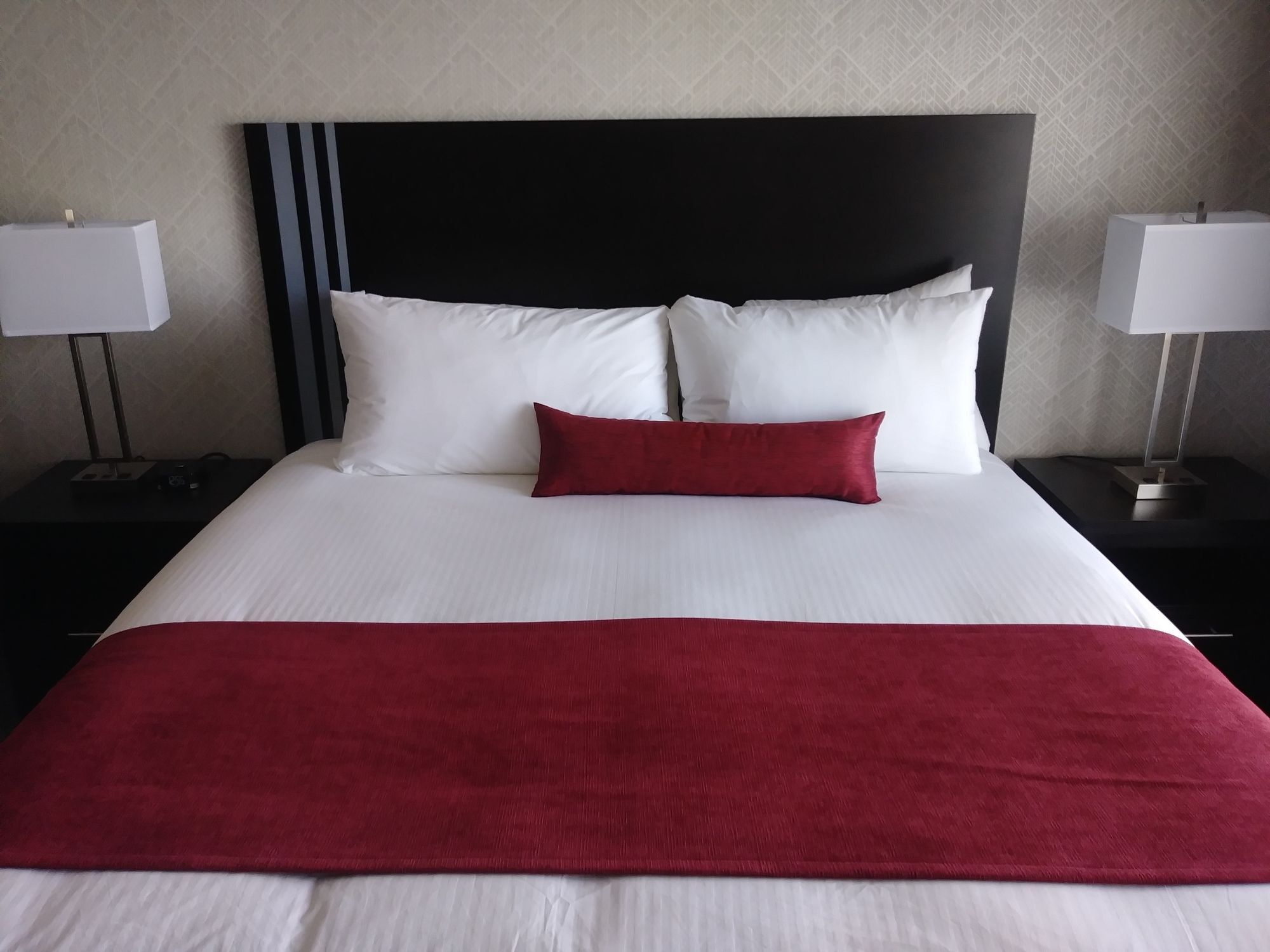 Park Inn By Radisson Edmonton Airport Ледук Экстерьер фото